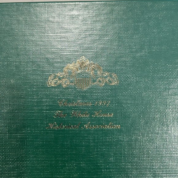 The White House Historical
Association Christmas Ornament
1997 Franklin Pierce - Picture 5 of 5